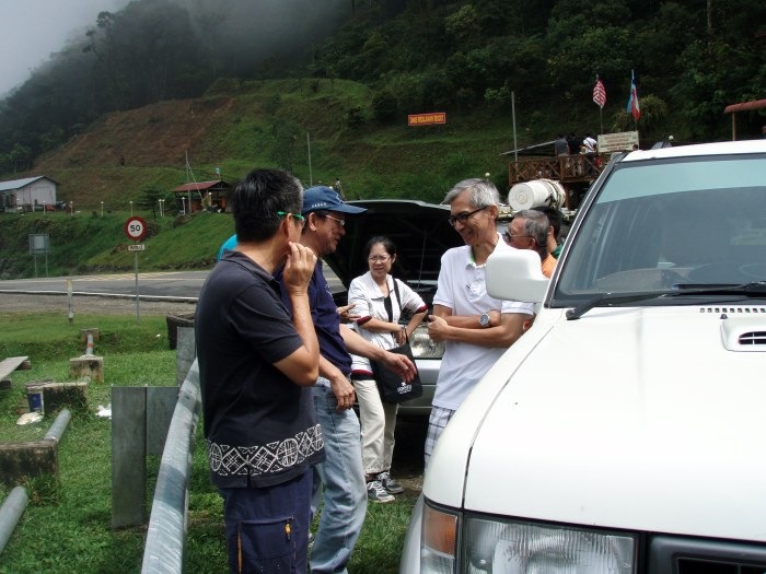 pit stop at highest point of Kimanis-Keningau Highway steep gradients ranging from 10% to 20%