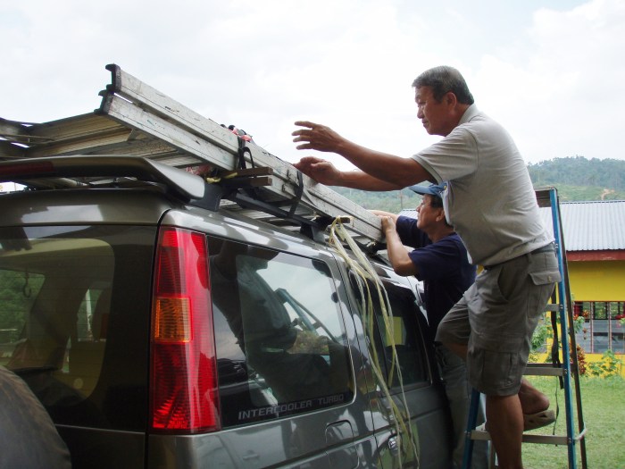 the capable and dedicated painting coordinator brother Joseph unloading with brother Clement