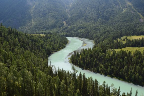 Moon Bay (月亮灣) of Kanas Lake