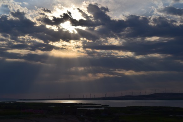 evening sun at 8:00pm on the way back to Burqin