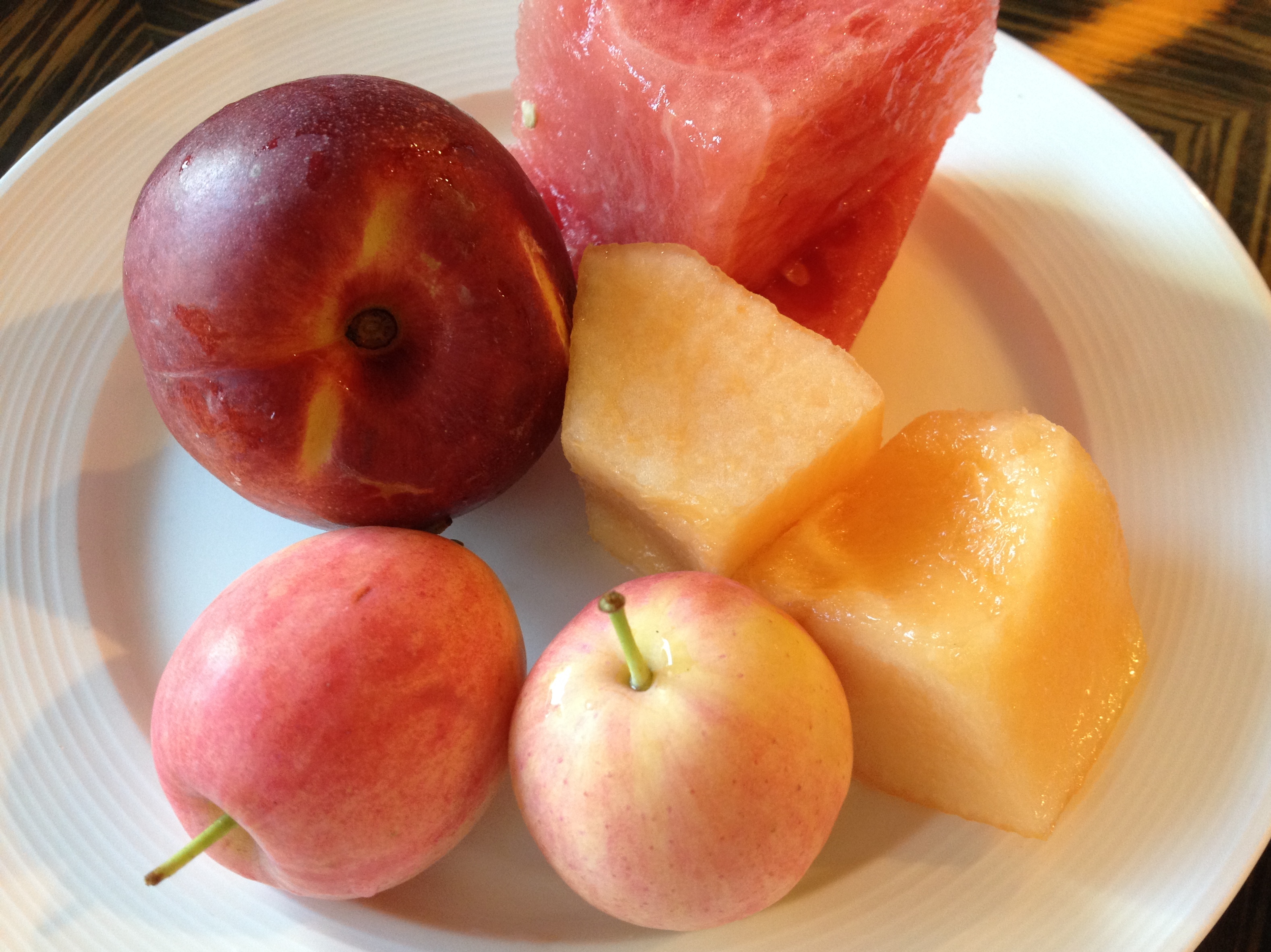 nectarine, water melon, Hami melon, crab apples 水蜜桃, 西瓜, 哈蜜瓜, 海棠果